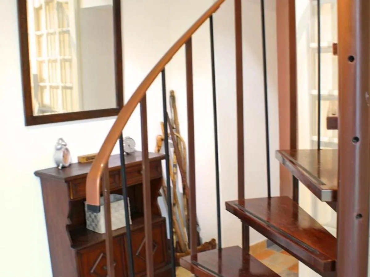 Holiday home Gite Chaleureux Avec Jardin, Cheminee, Velos Et Equipements Eco-Responsables A Louroux-De-Beaune - Fr-1-489-349