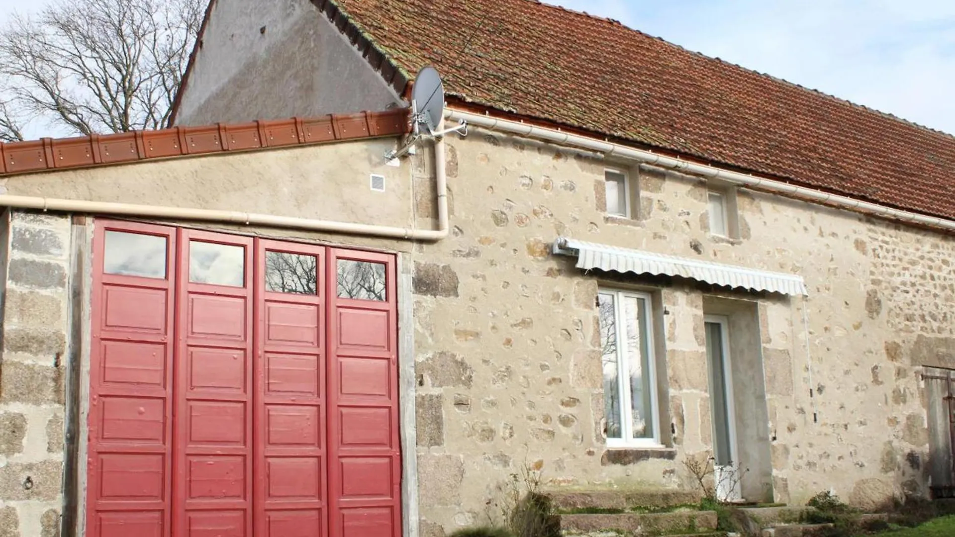 Gite Chaleureux Avec Jardin, Cheminee, Velos Et Equipements Eco-Responsables A Louroux-De-Beaune - Fr-1-489-349 Holiday home