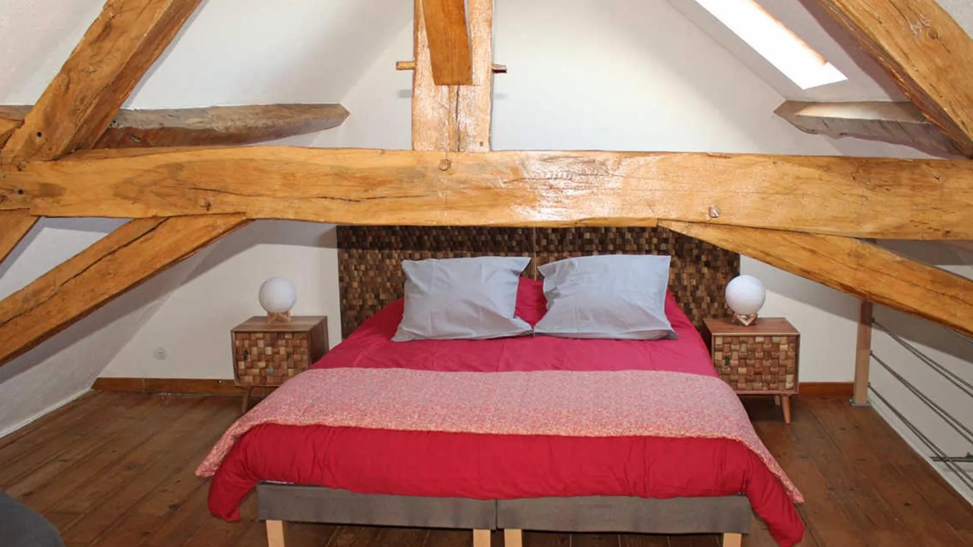 Gite Chaleureux Avec Jardin, Cheminee, Velos Et Equipements Eco-Responsables A Louroux-De-Beaune - Fr-1-489-349