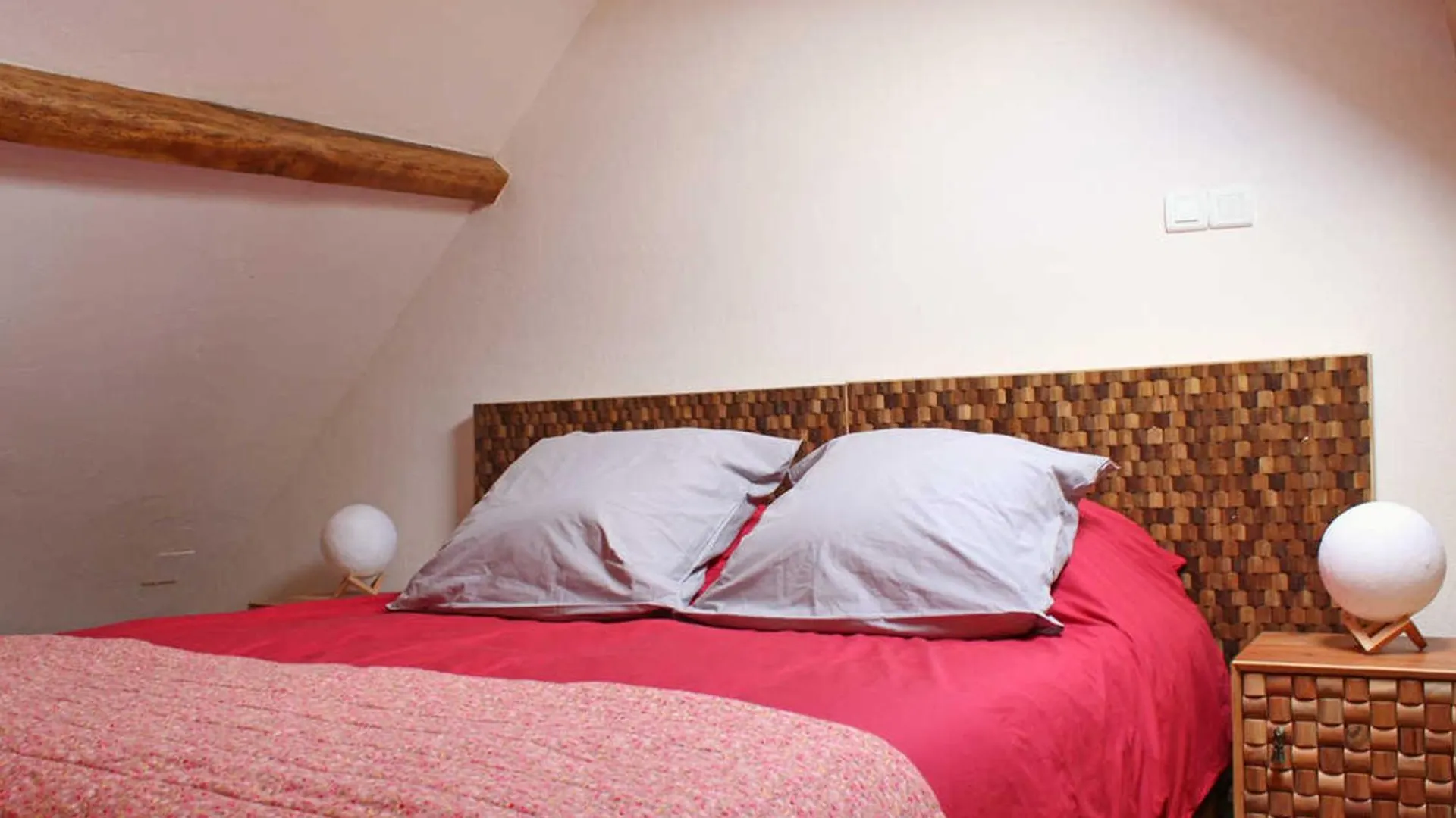 Gite Chaleureux Avec Jardin, Cheminee, Velos Et Equipements Eco-Responsables A Louroux-De-Beaune - Fr-1-489-349 France